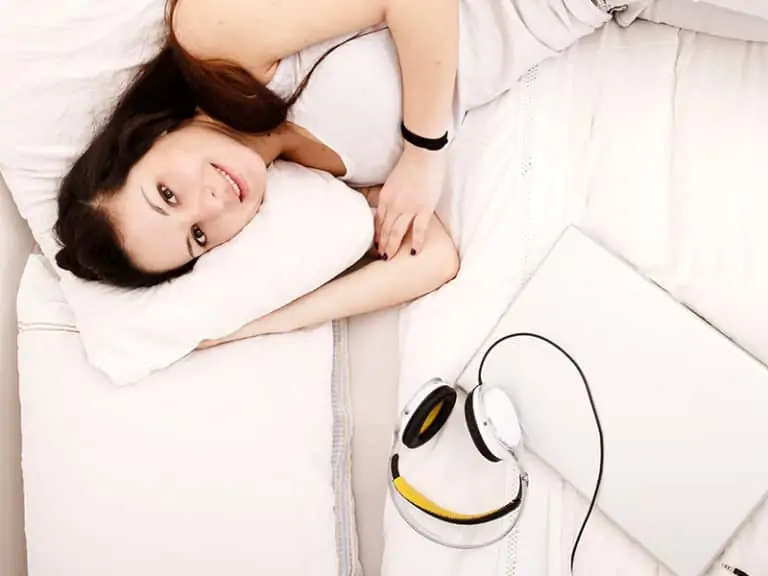 Как електронните устройства причиняват нарушение на съня?